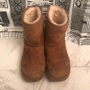 Tan ugh boots